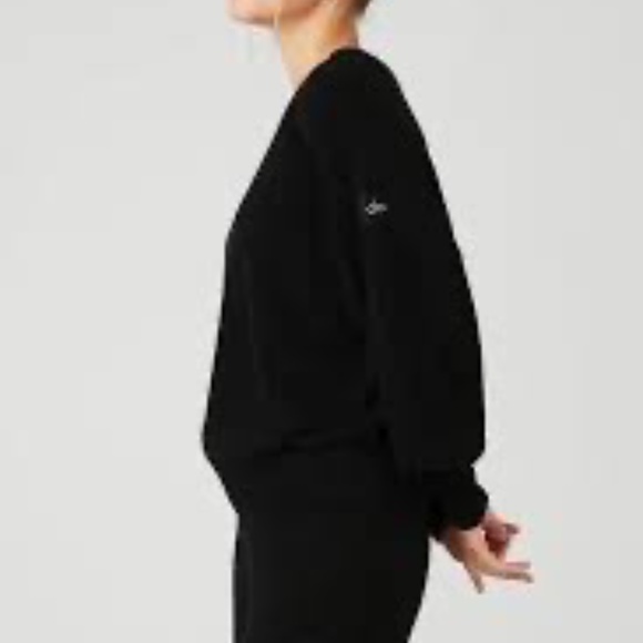(NWT) ALO | Cashmere Jet Set Crew Sweater in Black, Size M - Picture 2 of 8